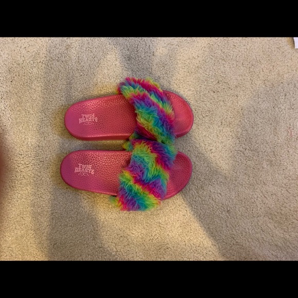 Little girl’s slides - Picture 11 of 11